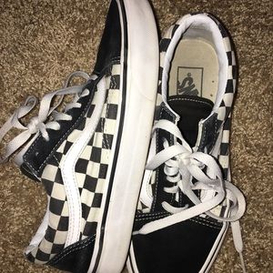 Lowtop Checkered Vans